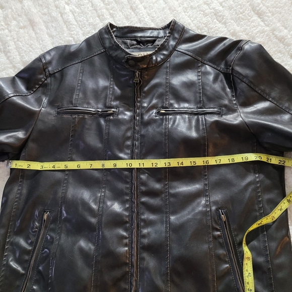Men's Levi’s Faux Leather Dark Brown Jacket Size Medium Zip Front Front Pockets - Picture 11 of 16